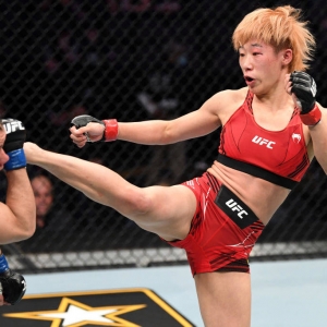 梁娜：再征UFC稳字当头 张伟丽二番战肯定没问题