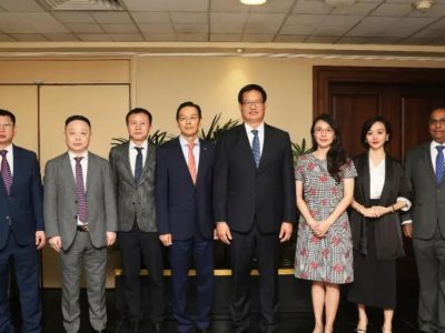 中国驻斯里兰卡迎来新大使！魏华祥正式抵斯履新