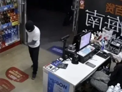 持刀威胁女店员抢走现金！中国男子越南逃亡4天落网