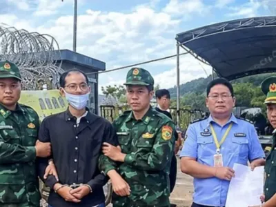 40岁中国籍通缉犯涉嫌偷渡越南，欲再逃老挝时凌晨在边境落网 ...