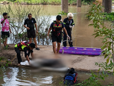 泰国巴真府河中发现无名男尸，身上多处淤青警方调查死因