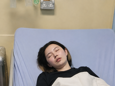 返国当天突然失控！27岁中国女子吉隆坡机场被控制送医