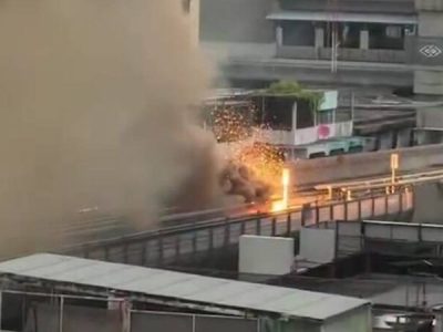 曼谷陶本站轻轨电力短路起火，乘客紧急疏散