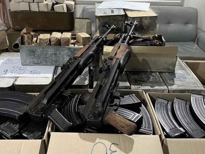 泰国达叻府截获涉走私快艇，查获2支AK-47及超3万发弹药