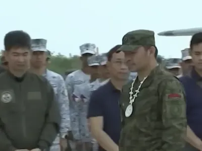 帕奎奥率菲官员赴希望岛送援助，菲议员称途中遭中方无线电喊话 ...