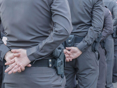 中国男子遭泰国警员带走索20多万泰铢！57岁中校涉案被捕
