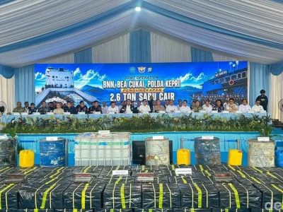 海上截获！印尼查出约2.6吨液态冰毒，10名缅甸籍船员被控制