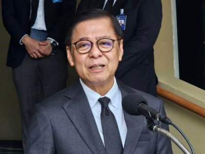 中国游客登机受阻争议，泰国外长：希望中方加强沟通释疑