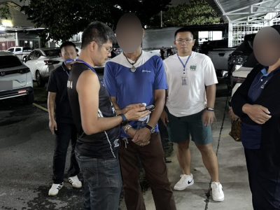 泰国61岁男子涉性侵10岁养女被捕，面对警方否认指控