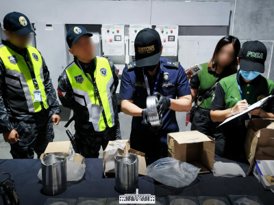 汽车零件里藏“大货”！菲律宾查获1160万比索疑似冰毒