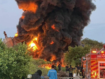 5年前爆炸废弃化工厂再起火，北榄府居民担心危险重现