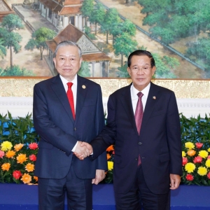 越共中央总书记苏林访问柬埔寨,会见洪森亲王