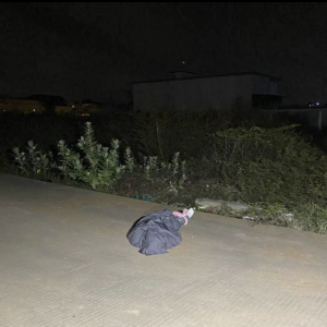 恐怖现场！金边男子路边被虐杀，尸检显示含有毒品成分