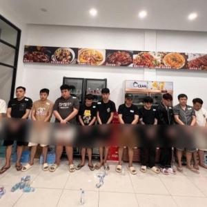 金边警方捣毁电诈窝点，多国人员被抓，中国嫌犯最惹眼