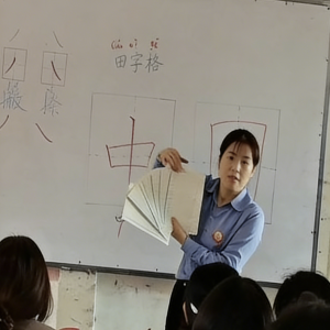 墨香四溢！中国硬笔书法走进柬埔寨校园