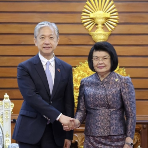 中柬关系如家人！汪文斌力挺运河建设