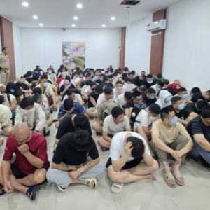 柬埔寨两天连破4处电诈窝点，93名中国电诈分子被捕