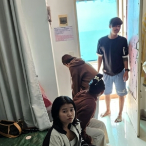 每拉一人4美元！中国人操控网赌窝点被端