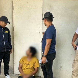 泰国 24 岁男子性骚扰前女友母亲，被警方抓获