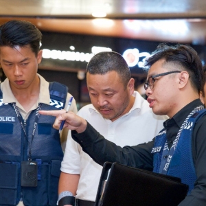 在新加坡景点盗窃？四名中国男被捕，最高可判三年