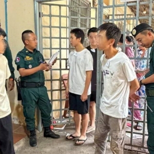中柬协作：柬方通过专机集中遣返153名中国涉诈人员