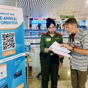 越南新山一机场开启PAI试点，外国旅客可扫码通关