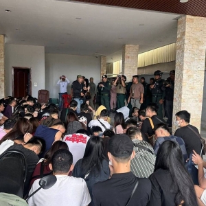 限制人身自由？柬埔寨波贝赌场旁一长期集中管理窝点被端