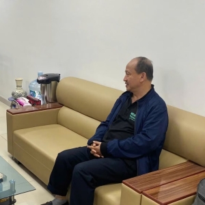 白天是医院主任，晚上做跨国走私？越南药学博士被捕