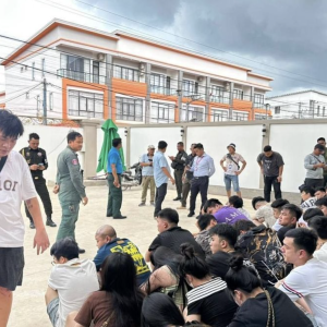 巴域电诈窝点被端！59人被带查含2名中国人
