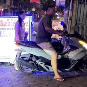 意识模糊无法说话！金边一女子疑遭男同伴下药丢客栈