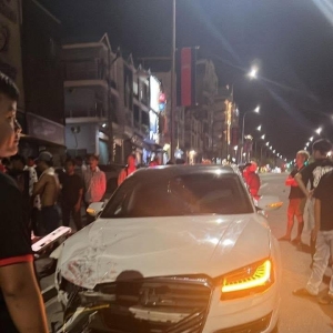 凌晨西港惨烈追尾：中国司机开奥迪猛撞普锐斯致多人伤