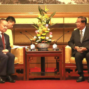 访华行程继续！洪森与刘海星会面，柬中关系再添新动力