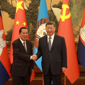 习近平表态：与柬埔寨一道彻底铲除电诈“毒瘤”！