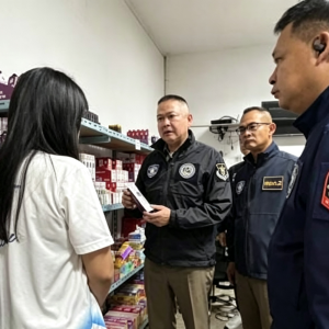 2万件电子烟藏曼谷仓库！一家五口靠网络销售被抓