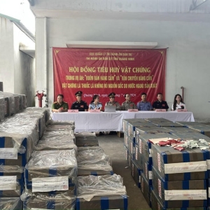 走私烟别想留下！越南一次销毁近16万包非法香烟