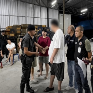 非法务工+无证持枪，中国男子在泰被依法调查
