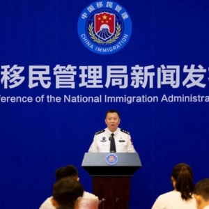 国家移民局部署“捕蛇”追逃行动，重点缉捕长期潜逃逃犯
