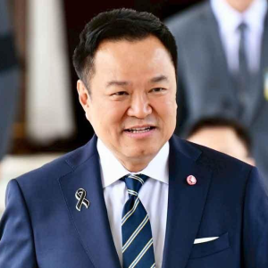 阿努廷：无论是否提出请求，中国始终支持泰国发展