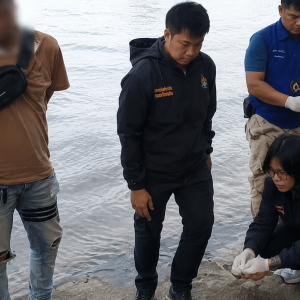 湄公河边突查！泰老两男子携130万泰铢现金被扣