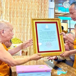 泰国佛教界迎重要调整！8位高僧接受僧王御令任命