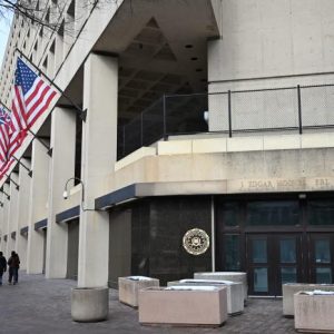 全球围剿东南亚电诈园区！FBI追查150亿美元涉案资产