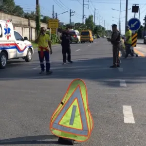 泰国也拉警局遭枪击袭击！警方与不明武装爆发交火