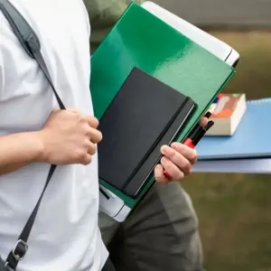 泰国为何突然调查大学留学生？签证管理成为焦点