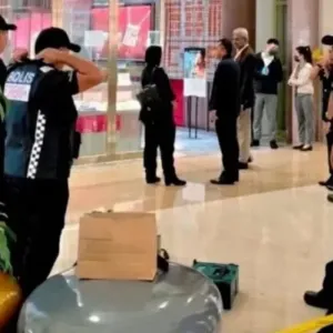 两分钟卷走170万！云顶上演珠宝大劫案，3名蒙面匪跑了