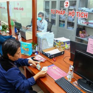 以为和网上发帖一样能删除？越南女子把结婚登记当试玩