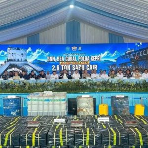 海上截获！印尼查出约2.6吨液态冰毒，10名缅甸籍船员被控制