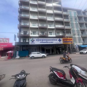 六层建筑昼夜有人活动？波贝“天堂诊所”异常行为频发