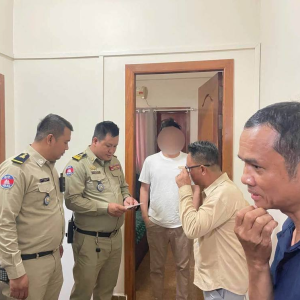 金边警方突袭电诈窝点！14人被抓，涉4名中国籍人员