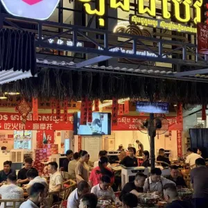 中国客流减少，金边火锅店老板砸2万美元办活动留客