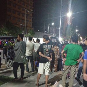 西港凯旋赌场约100名柬籍员工抗议，老板欠薪近3个月